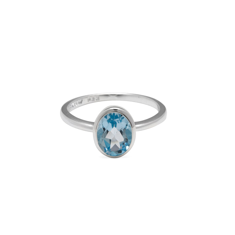 OVAL BLUE TOPAZ RING – SILVERSHOP